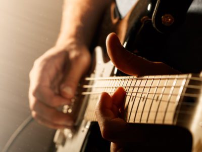 How to Tell if You Need New Guitar Strings